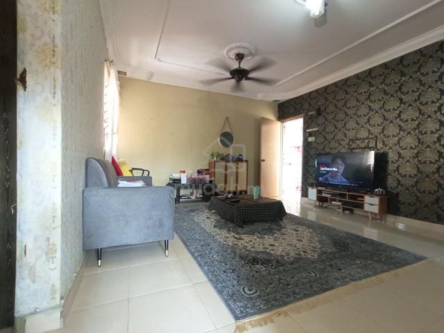 Sri Indah Apartment 1