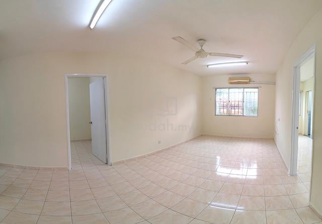 Permai Lake View Apartment 1