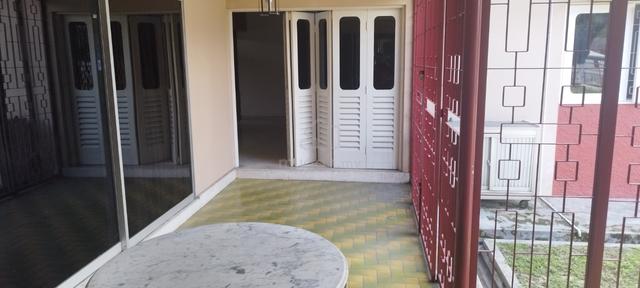 Single storey bungalow at Taman Westpool, Ipoh, Perak. 5