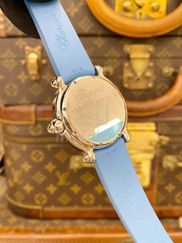 Carousel Image