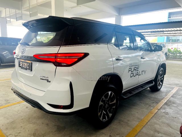 READY STOCK FULL LOAN Toyota FORTUNER 2.8 DIESEL - 4