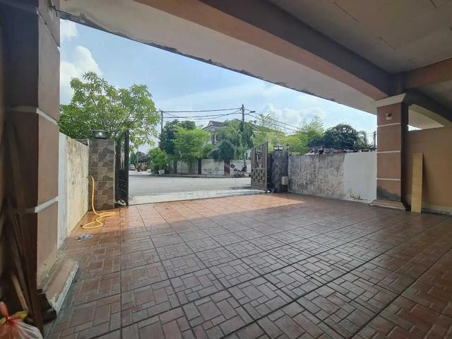 Rumah Teres Dua Tingkat Untuk Dijual Di Taman Tawas Mewah Tasek 3