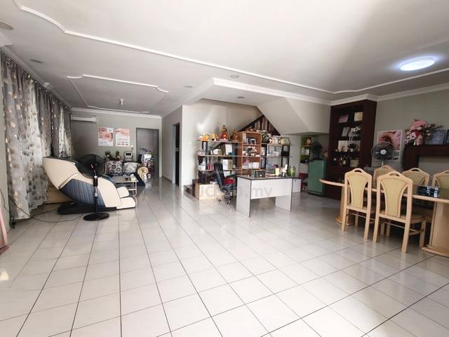 Semi Detached House 1