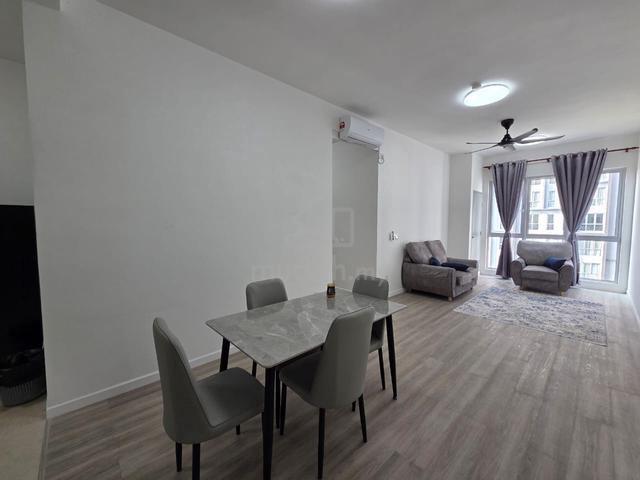 LakeFront Residence 1