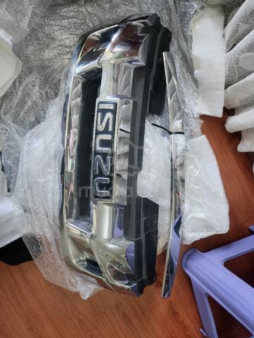 original front grille chrome hood moulding - photo 5 of 5