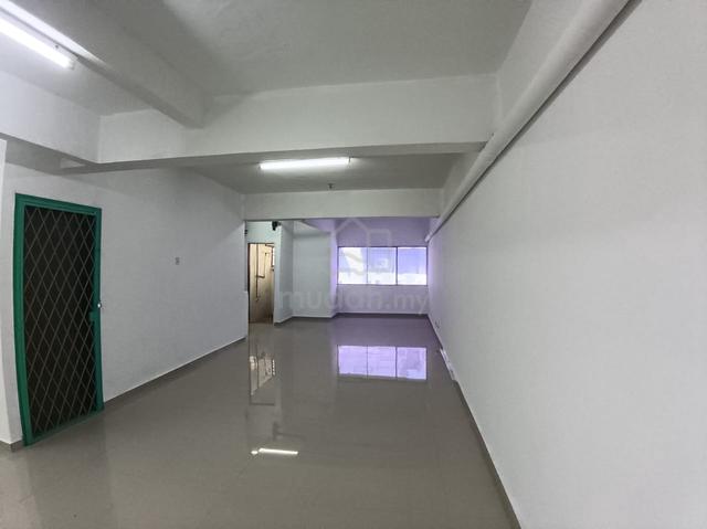 taman permata 2 nd floor office space . 20x80 actual photos , 1