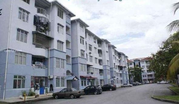 Kiambang Apartment 1