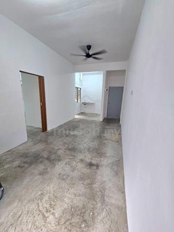 Low Cost Flat Taman Pulai Utama 1