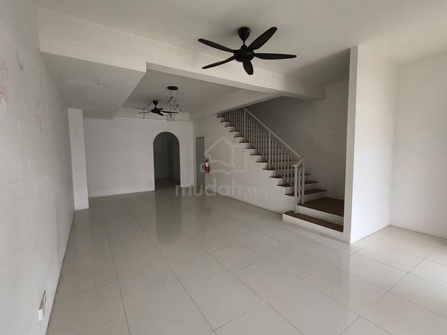 BELOW MARKET Casa Green Cybersouth Kita Bayu Casa Bluebell in Dengkil 1