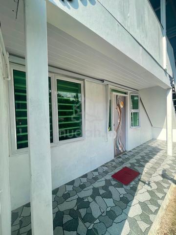 Rumah Bilik Batu Buruk 1