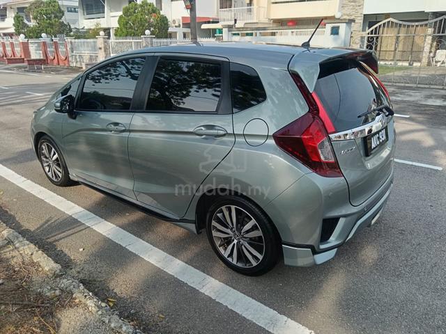2015 Honda JAZZ 1.5 V (A) - 4