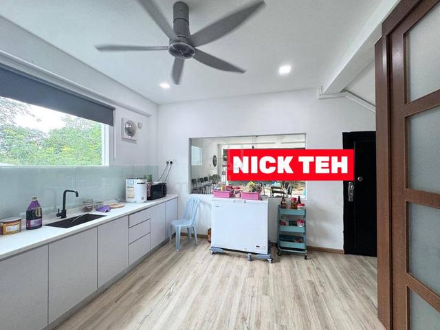 Landed 2.5 Storey Terrace Corner at Sungai Ara Bayan Lepas Nice Unit 1