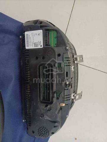 BMW F10 Accessories Speedometer & Steering Wheel - photo 3 of 3