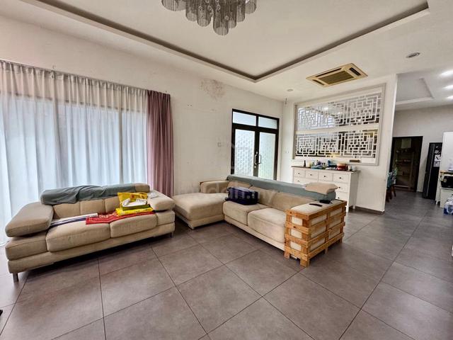 古来Tropika冠群24里D Art 双层田字屋子出售 Double Storey Cluster House For Sale 1
