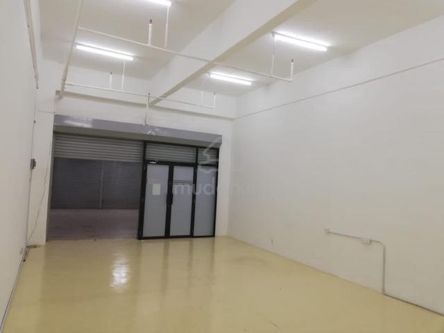 D'Orient Mall Macallum (Komplex Pulau Mutiara) Shoplot For Rent 1
