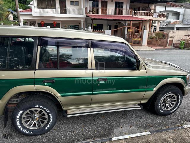 1997 Mitsubishi PAJERO 2.4 (M) - 4