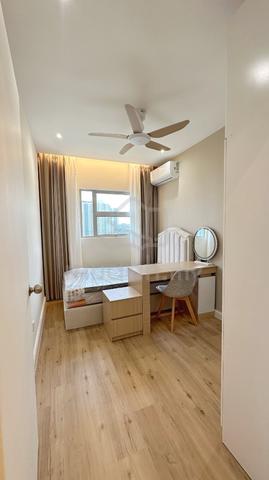 Medium Room at Kiara Kasih, Mont Kiara / Segambut, 1+1 Depo only 1