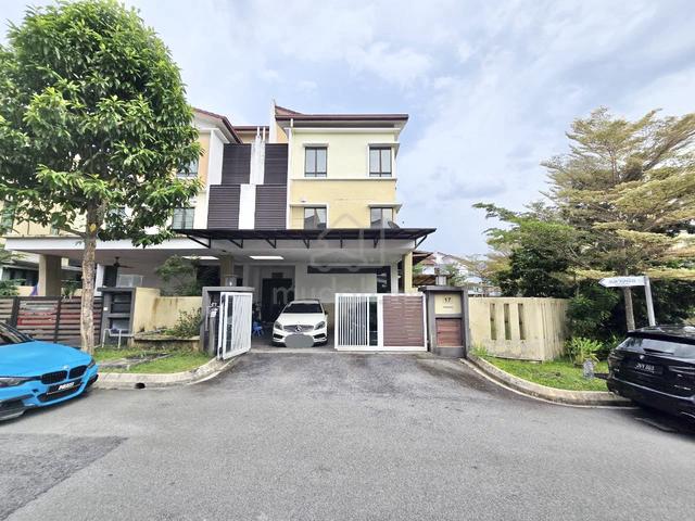 CORNER LOT 3 Sty SEMI-D Taman Tropika 2, Bangi 1