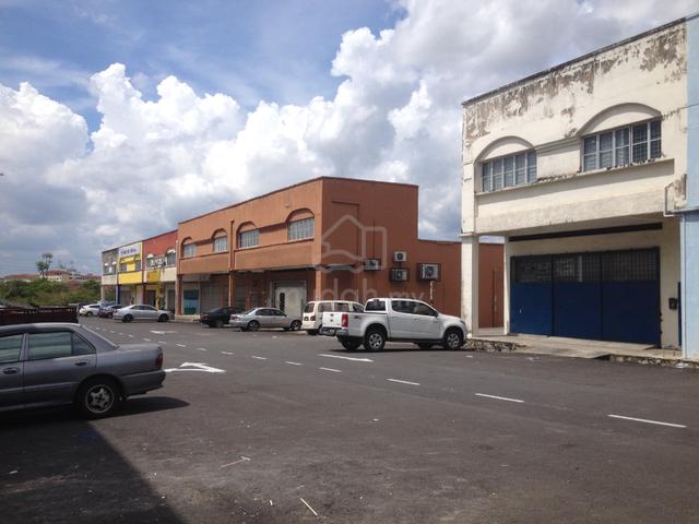 1.5 Storeys Terrace Factory at Bandar Teknologi Kajang 1