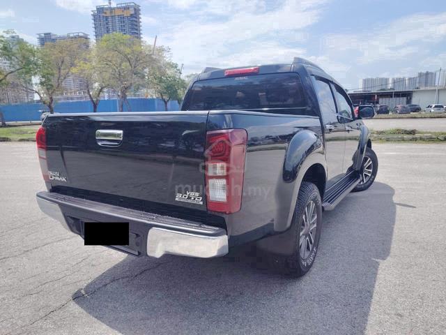 Isuzu D-MAX 3.0 V-CROSS 4x4 (A) TIPTOP NO OFF ROAD - 4
