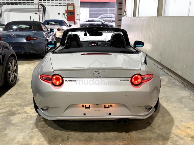 2023 Mazda MX-5 Roadster RS Soft top (M) Quartz - 4