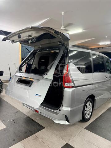 2019 Nissan SERENA PREMIUM 2.0 boleh loan - 4
