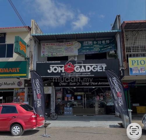 Double Storey Shop Lot at Tmn Dato Amar Diraja Kluang 1