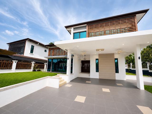 For Sale: Luxury 2-Storey Bungalow @ Amber, Subang Bestari 1