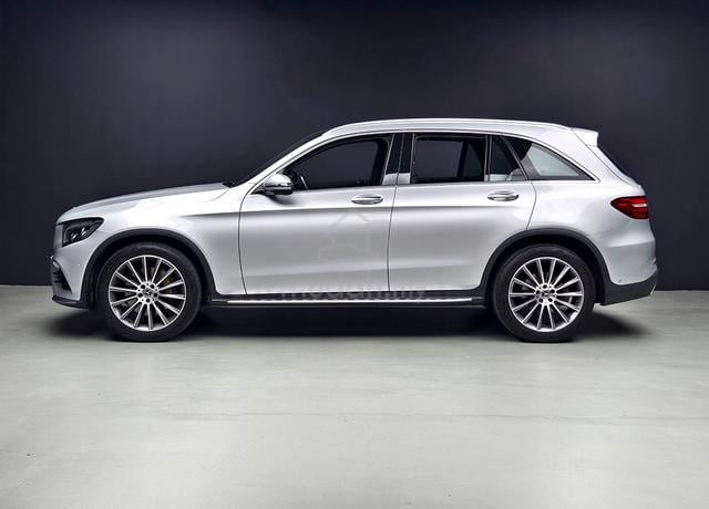 Ori-81k 2016 Mercedes Benz GLC250 4MATIC Local - 5