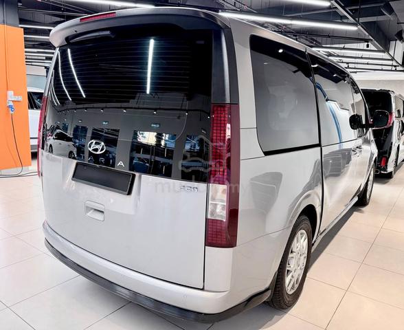 2023 Hyundai Staria 2.2D Lite - 5
