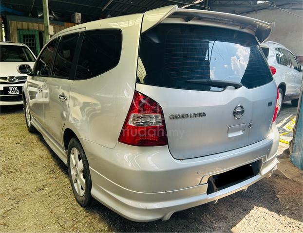 2011 Nissan GRAND LIVINA 1.8 IMPUL (A) - 4