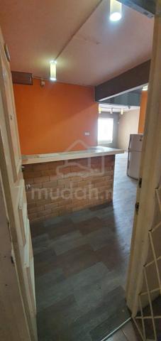 Beverly Hill Plaza 2nd Floor Intermediate Office For Rent 1