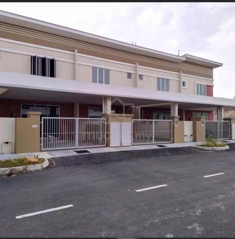 Double Story Intermediate House @ Bakti YNS Labu 1