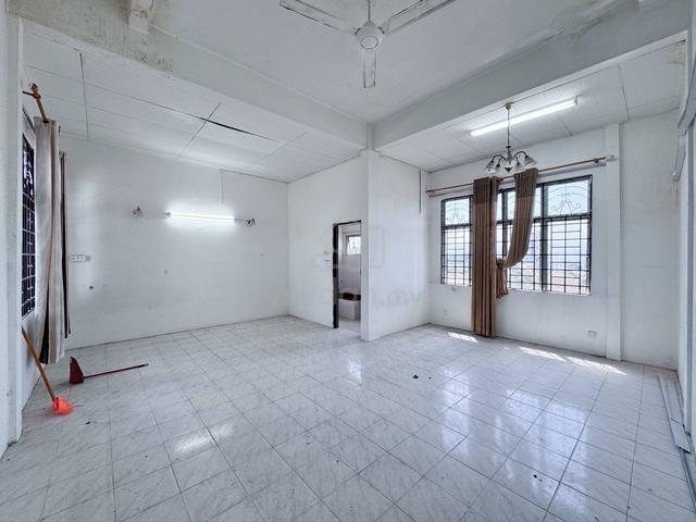 Double Storey Bungalow Sesyen 2 Bangi 3