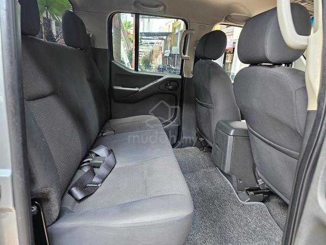 Nissan NAVARA 2.5 SE (MT) 4X4 - 4