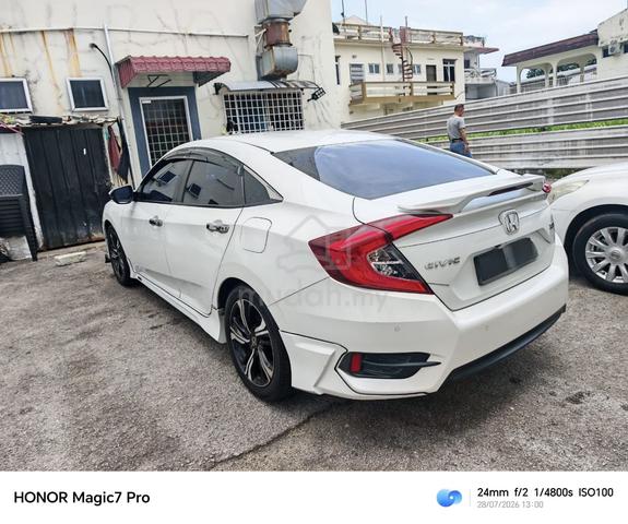 2016 Honda CIVIC 1.5 TC-PREMIUM (A) - 4