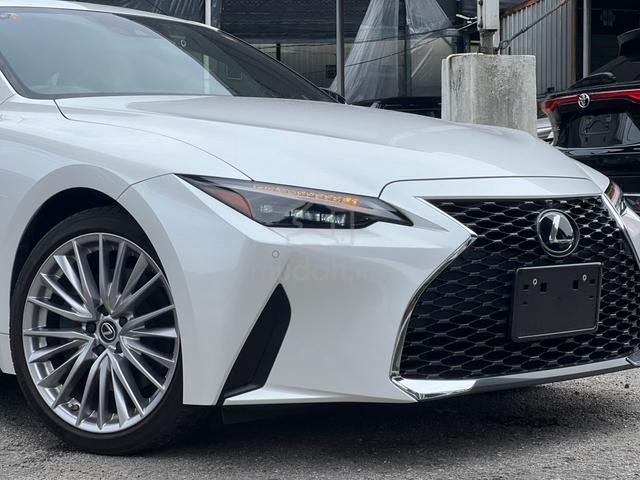 2021 Lexus IS300 2.0 LUXURY PACK SUNROOF - 3