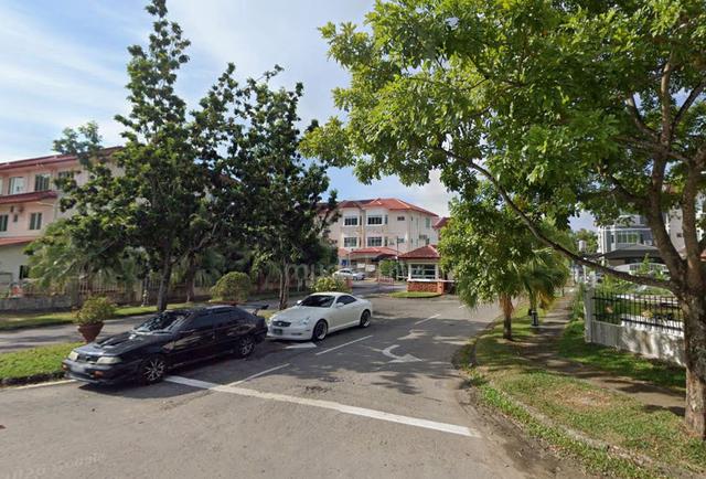 Taman Kingfisher Sulaman | Alamesra | 3-Storey | Corner Unit | 5R5B 1