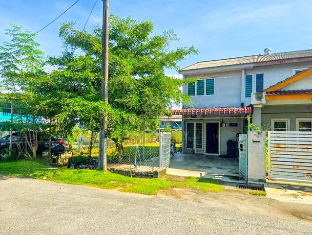 Coner Lot-Double-Storey Terrace House, Seksyen 17, Shah Alam 1
