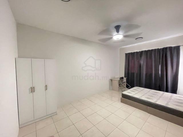 Fully Furnished Kuala Lumpur Bukit Jalil Room For Rent 1