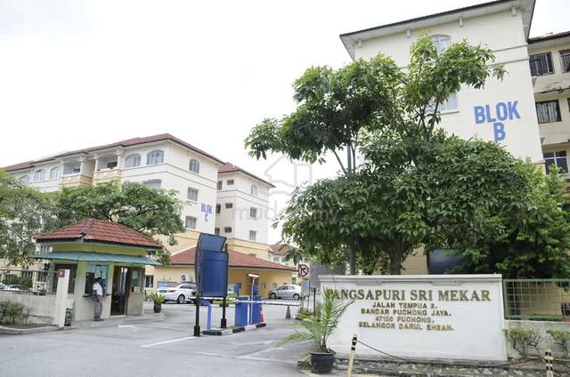 Sri Mekar Apartment 1
