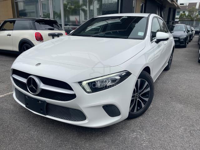 2021 Mercedes Benz A180 SE H/back *Kaw Kaw Sale* - 1