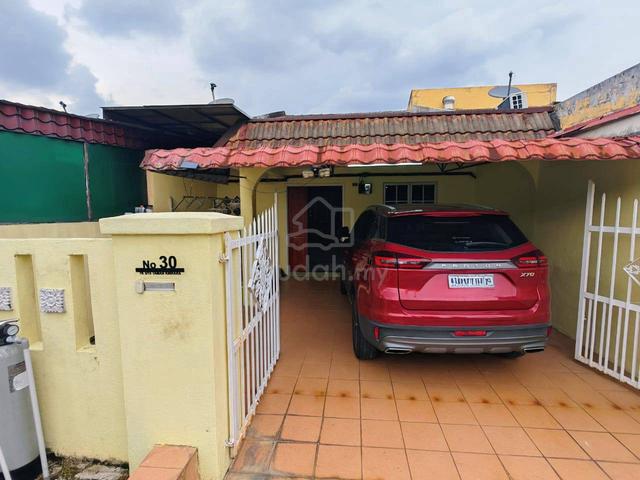 BOOKING RM1K! Single Storey, Taman Kinrara 5, Puchong 1