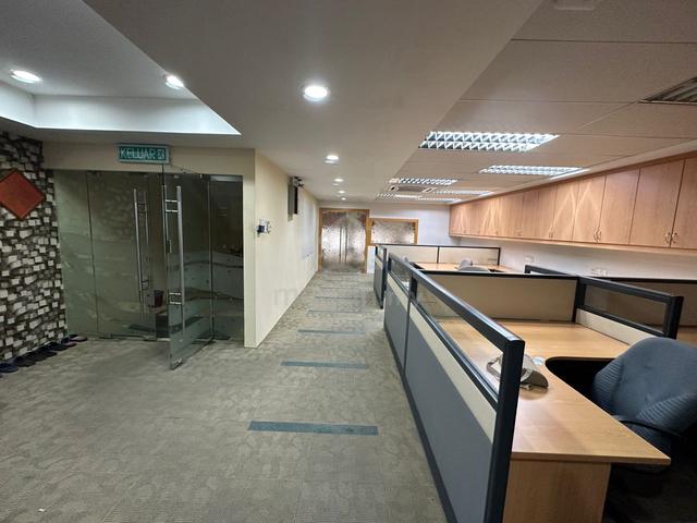 Bandar Puteri Puchong Fully Furnish Office For Rent 1
