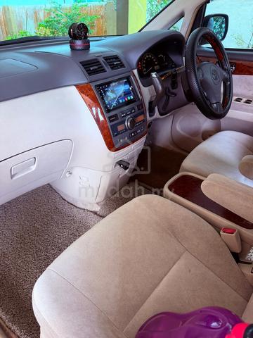 2001 Toyota IPSUM 2.4 VVTI (A) - 5