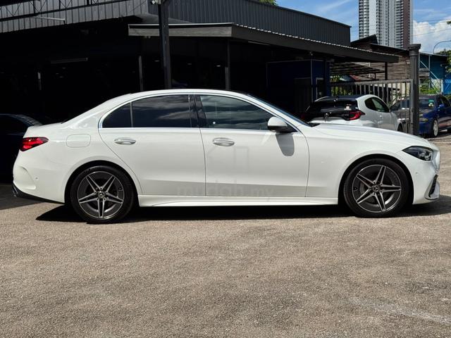 2022 Mercedes Benz C200 1.5 AVANTGARDE AMG LINE - 3