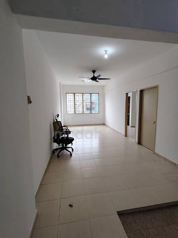 Jelutong Apartment @ Selayang Heights 1