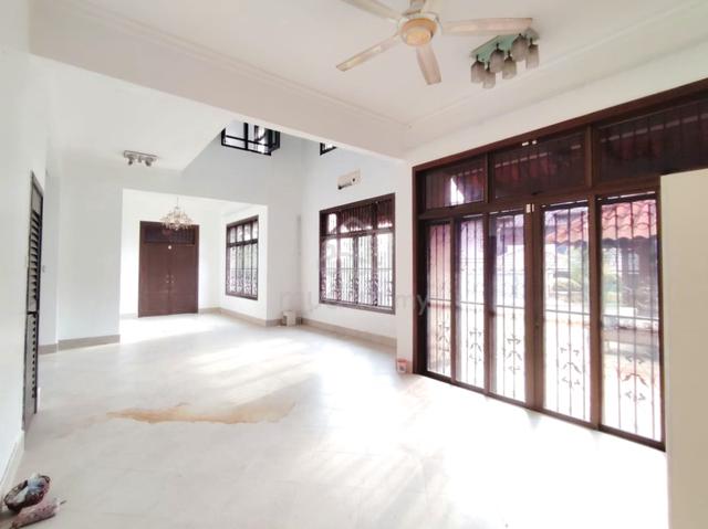 [GATED GUARDED] 2-Sty Bungalow Subang Alam Seksyen 27 1