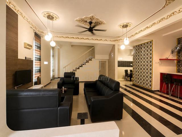 Facing Open Semi D Cluster House SP9 Bandar Saujana Putra 1