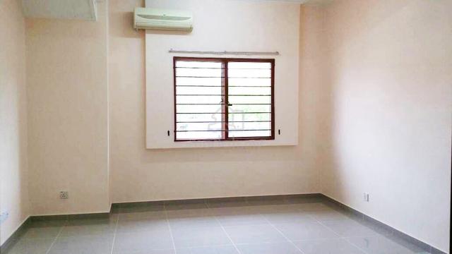 Kota Kemuning 2 Storey House Jln Anggerik Tainia 31/121 for RENT 3